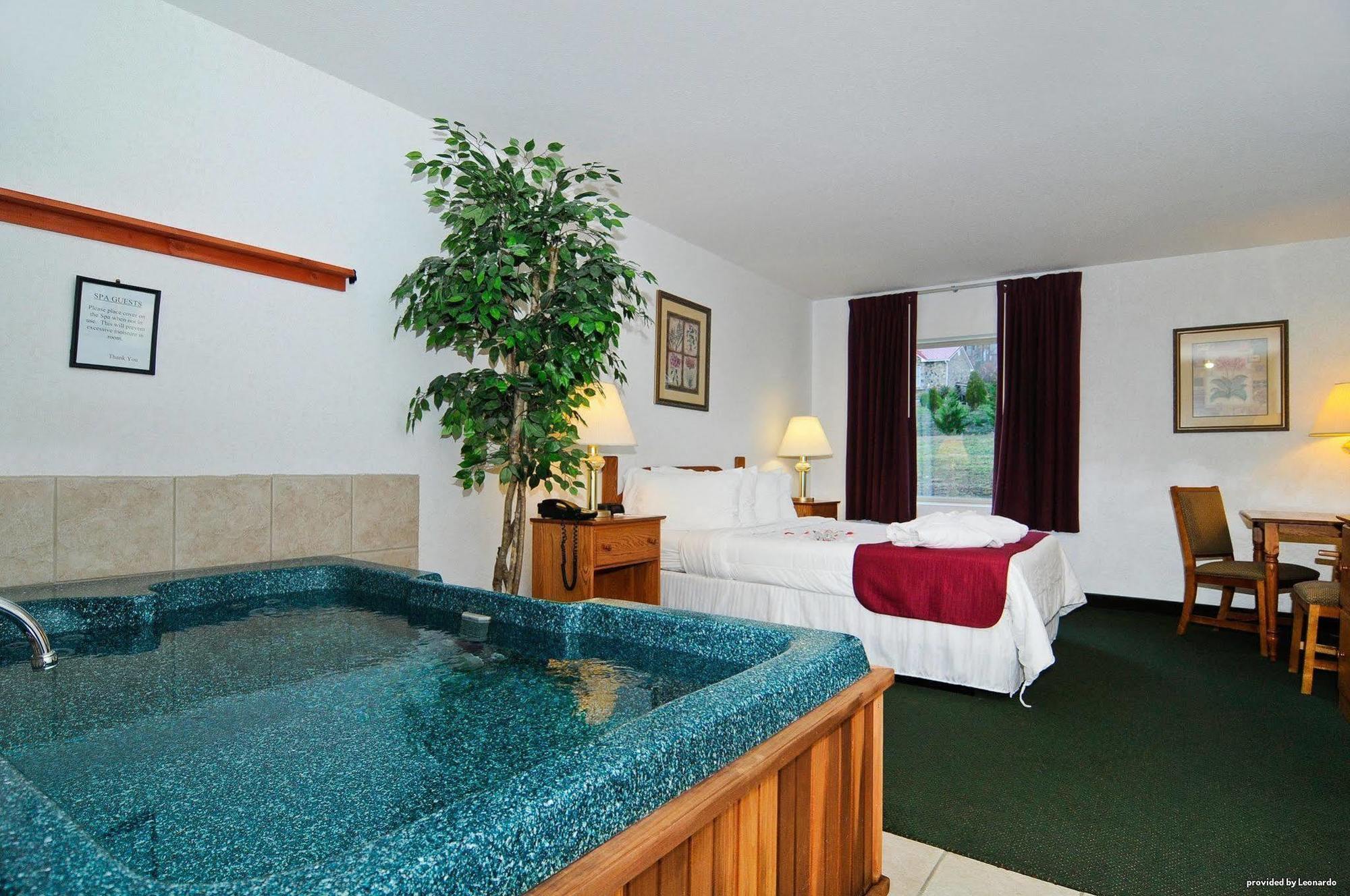 Surestay Plus Hotel By Best Western Berkeley Springs Rom bilde