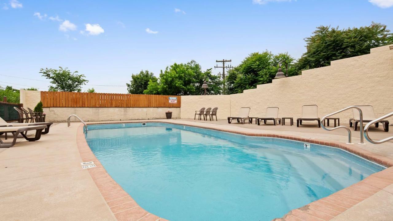 Surestay Plus Hotel By Best Western Berkeley Springs Eksteriør bilde