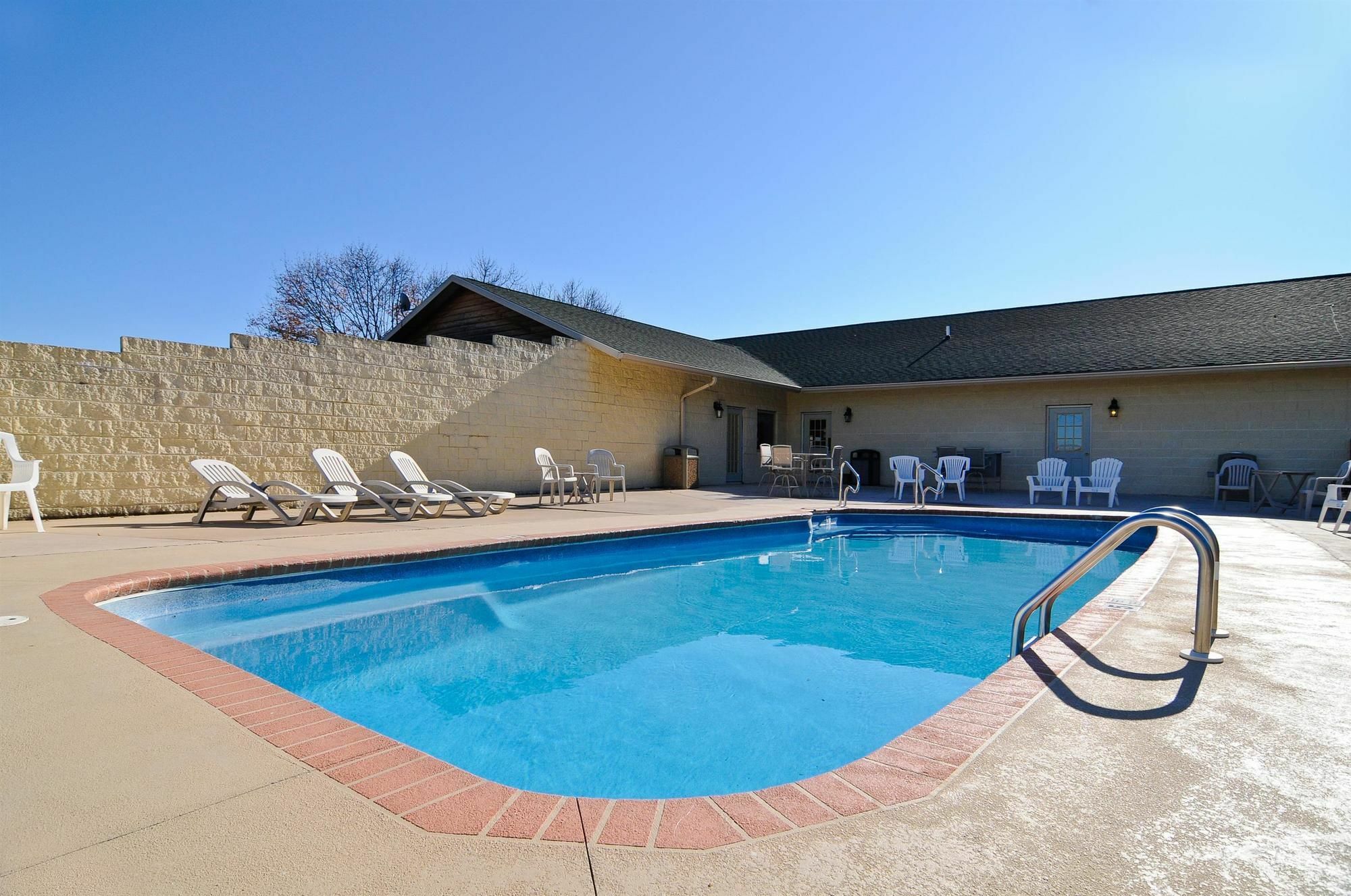 Surestay Plus Hotel By Best Western Berkeley Springs Eksteriør bilde